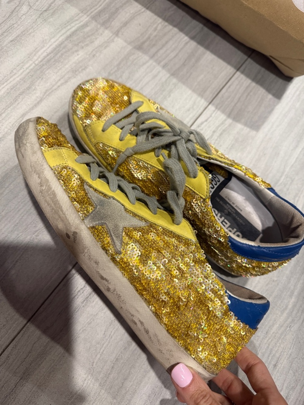 Golden Goose superstar Yellow Sequin Sneakers with Blue Heel - Picture 5 of 5